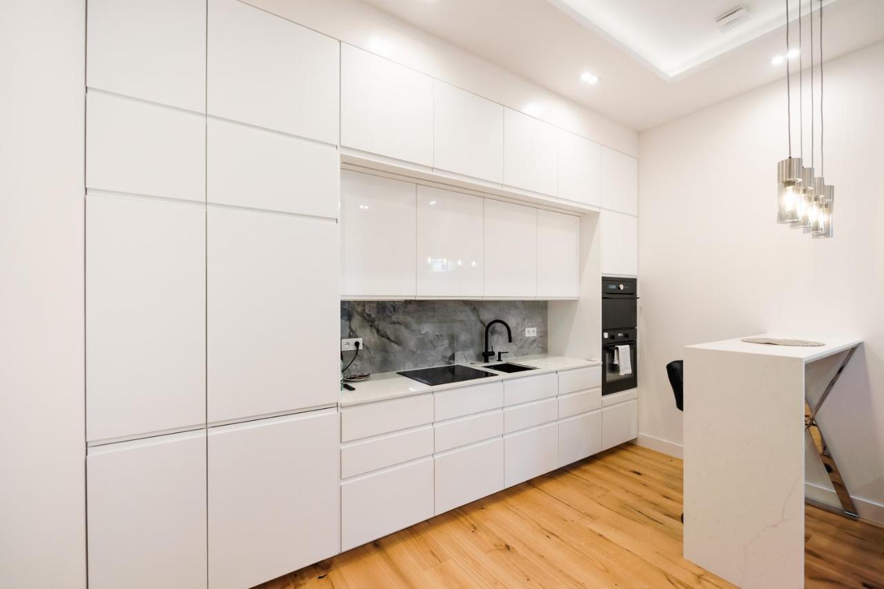 Zlota Sophisticated Apartment Varsovia Exterior foto